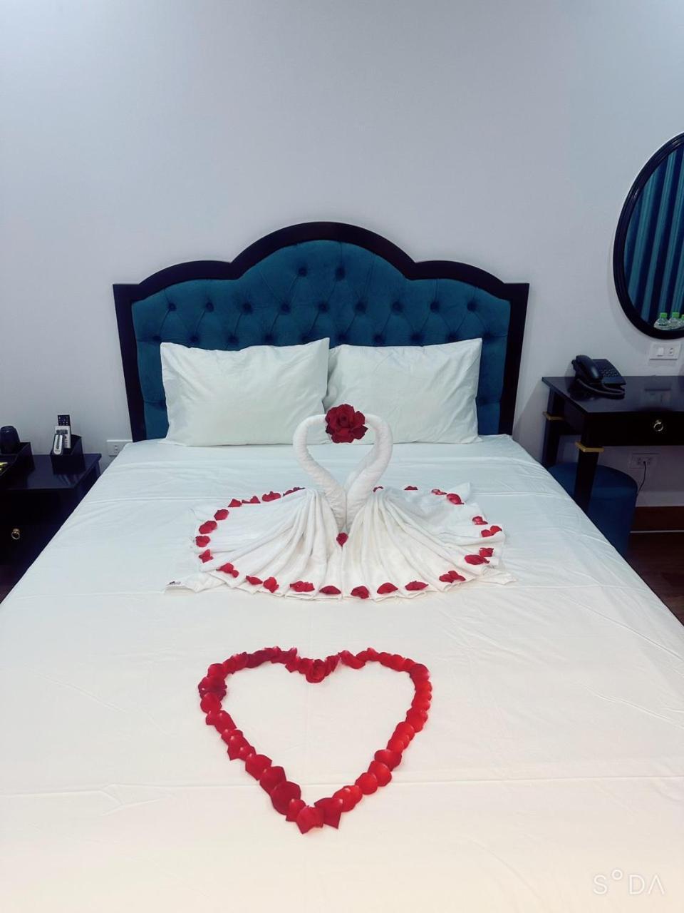 Nhat Tan Hotel Hanoi Exterior foto