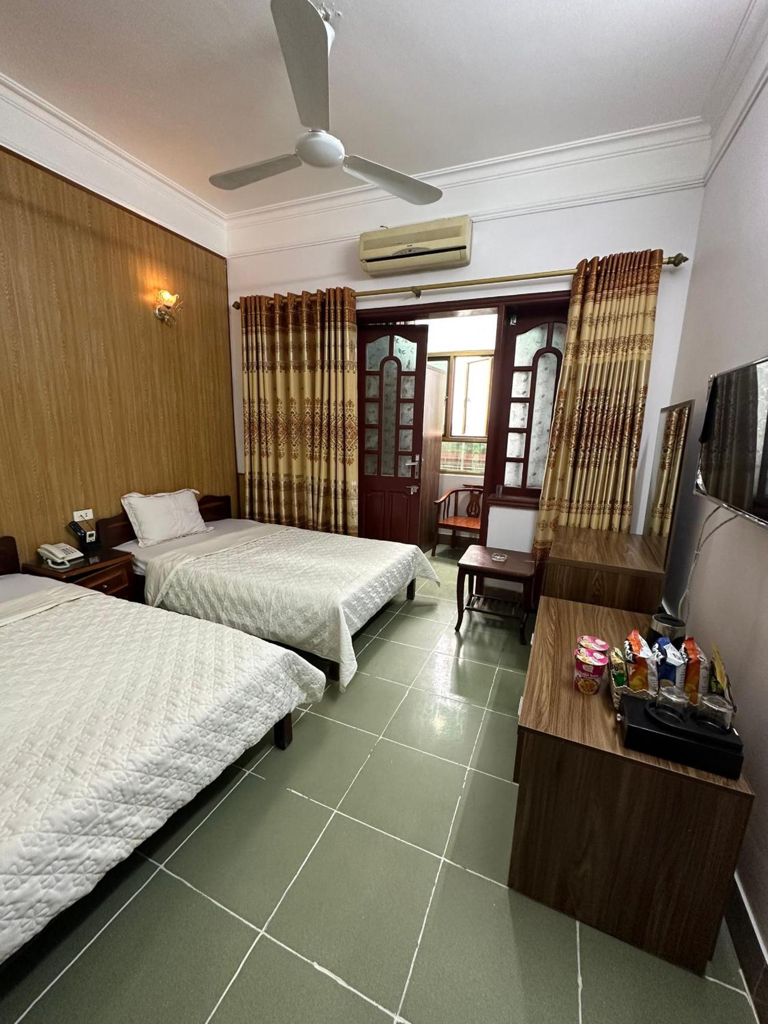 Nhat Tan Hotel Hanoi Exterior foto